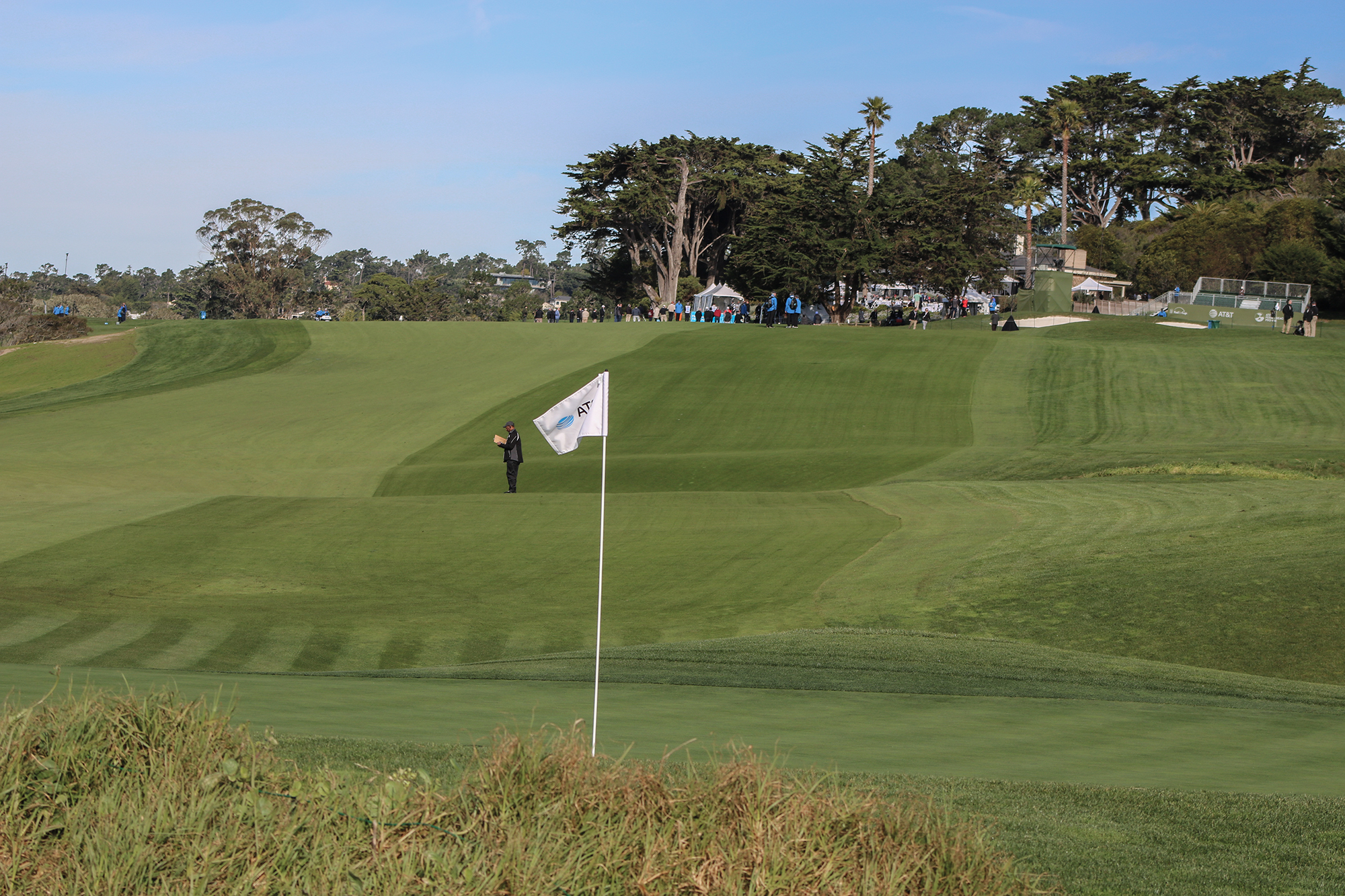 9th hole at Pebble Beach with rough lines