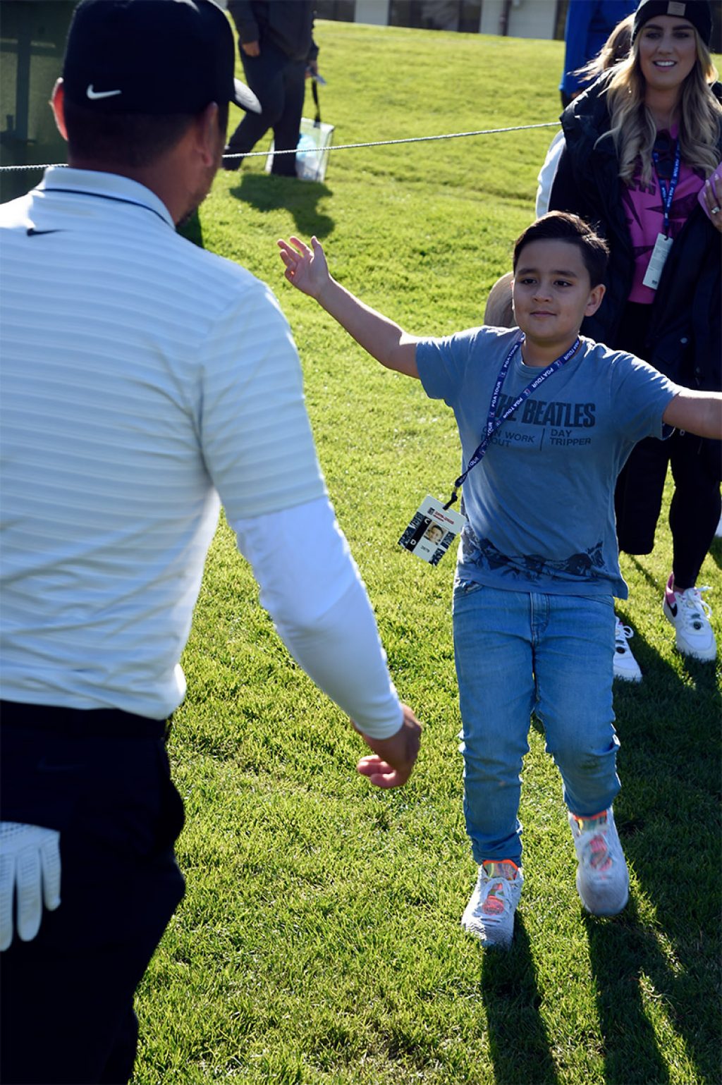 Jason Day's son runs to him at the 2020 AT&T Pebble Beach Pro-Am