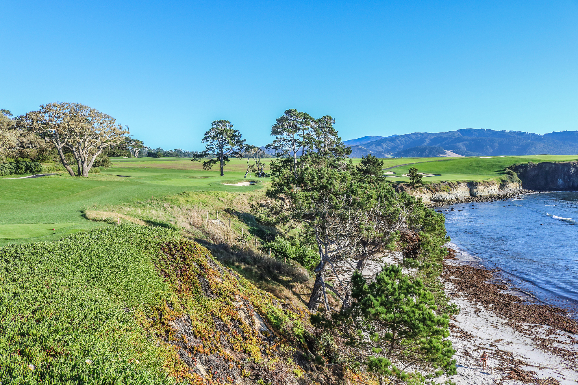 5th hole at Pebble Beach